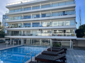 Moderno Apart y amplio en Punta del Este 2 piscinas